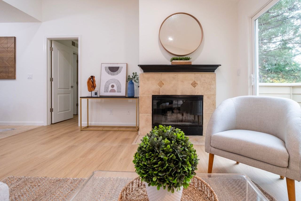 285 Reflections Dr #23 - Photo 3 of 34