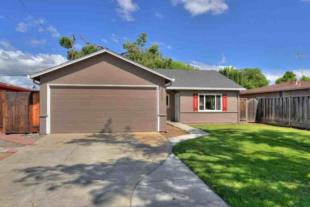 3050 Arroba Way - Photo 2 of 16