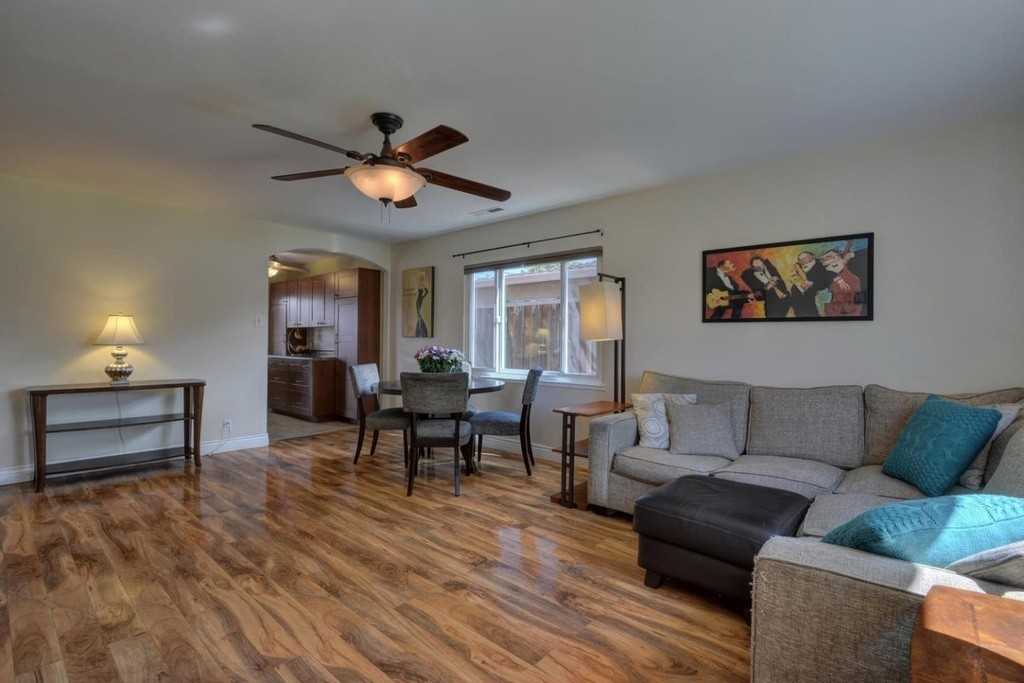 3050 Arroba Way - Photo 3 of 16