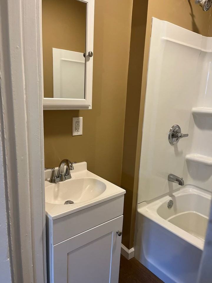 919 S Sumner Ave - Photo 6 of 9