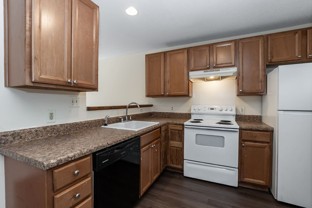 1807 Fox Hollow Dr - Photo 1 of 1