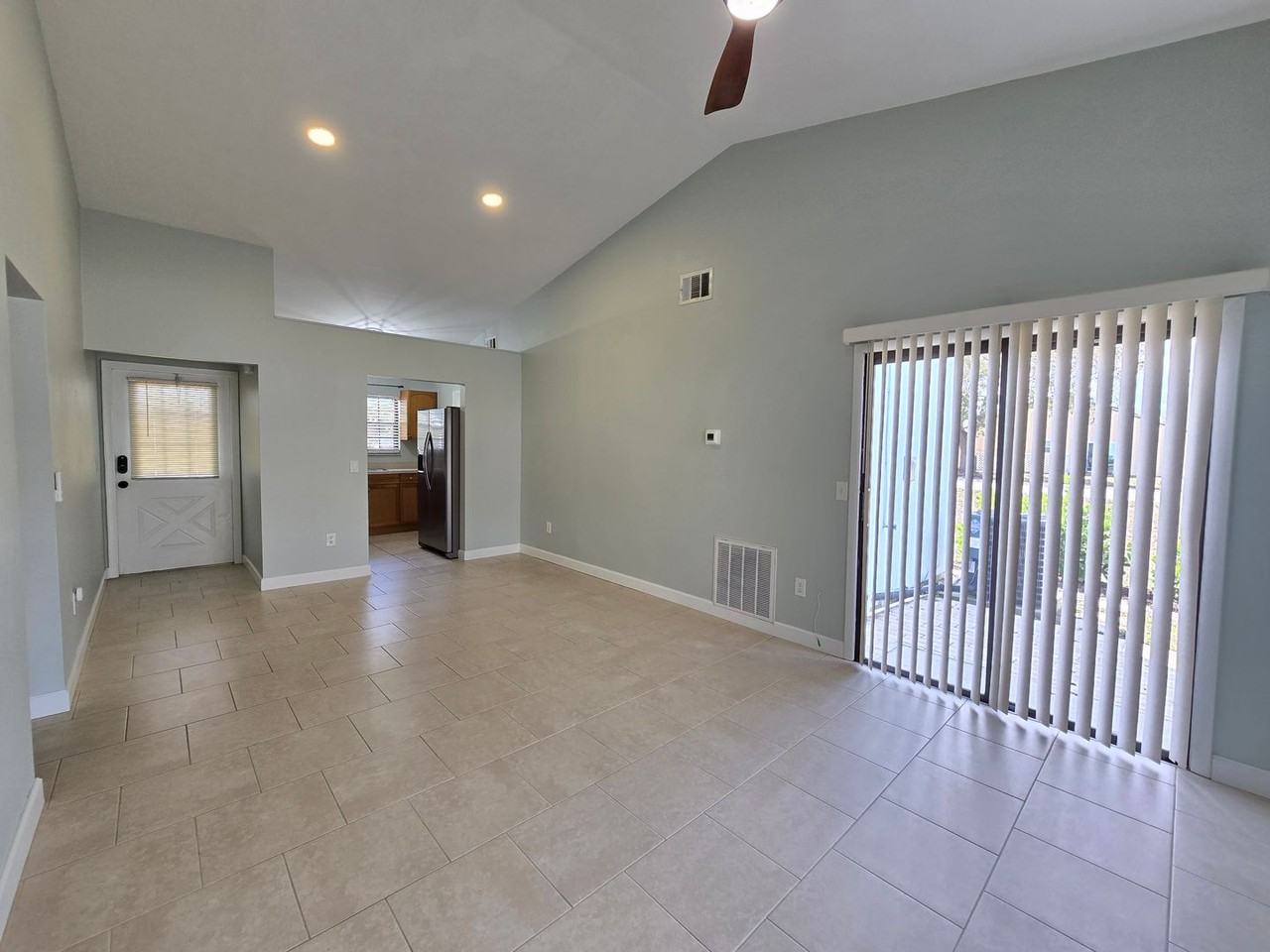 20004 Chalkleaf Ct - Photo 3 of 22