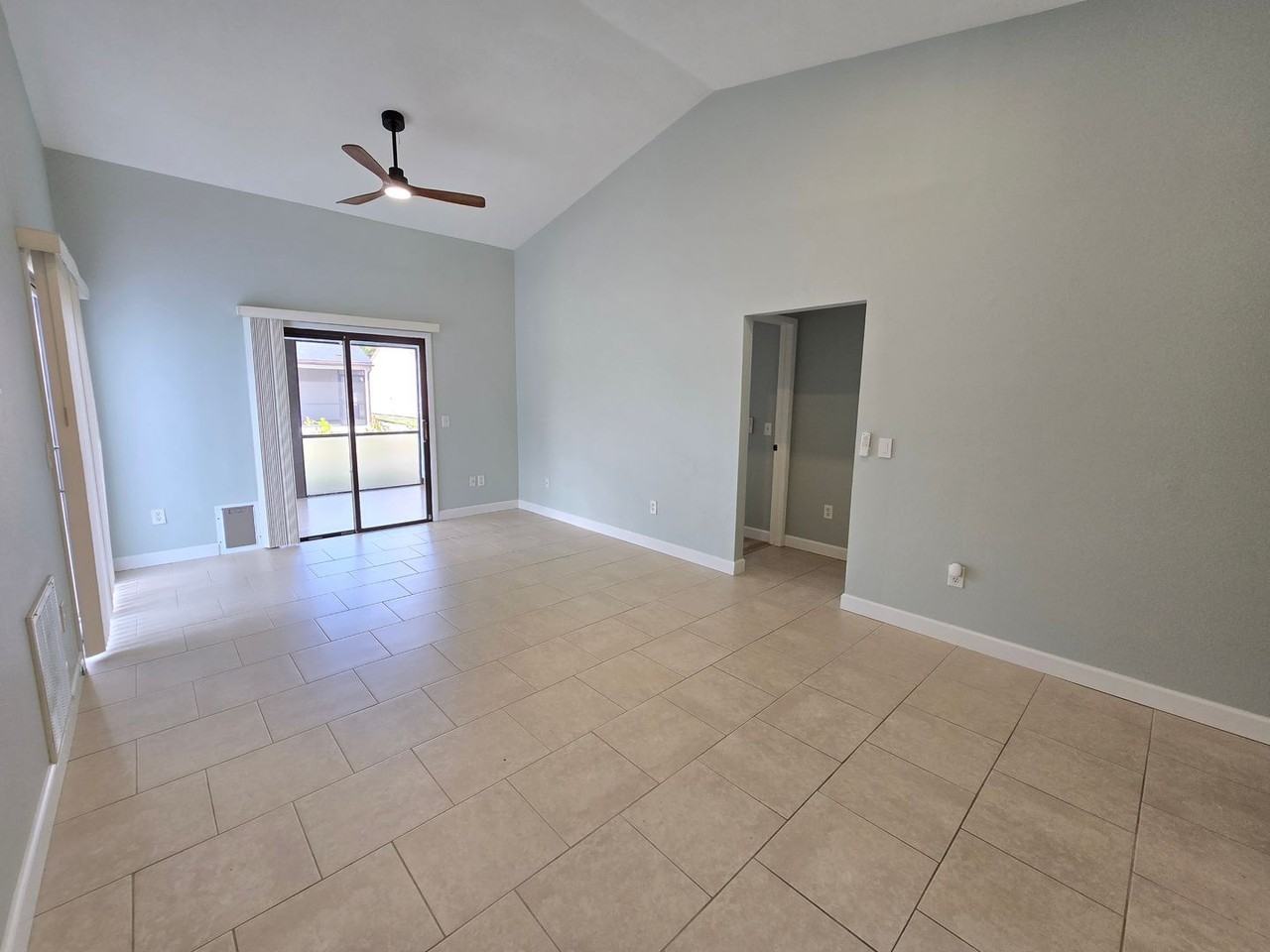 20004 Chalkleaf Ct - Photo 5 of 22