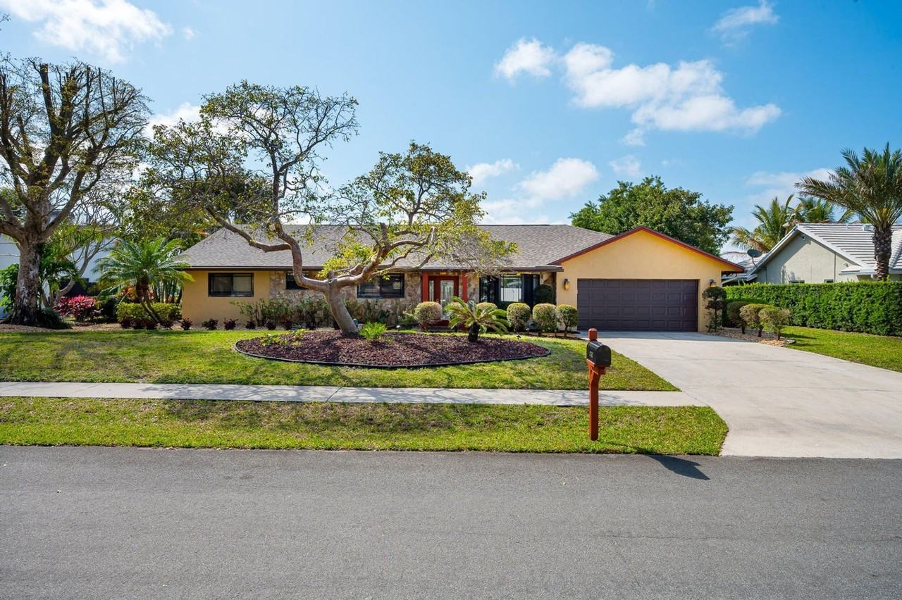 3250 Lakeview Blvd #3250 - Photo 2 of 30