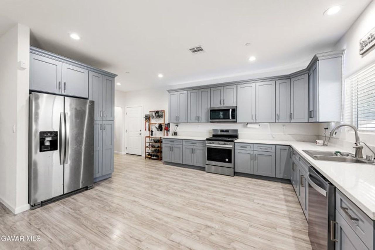 20849 108th St - Photo 6 of 23