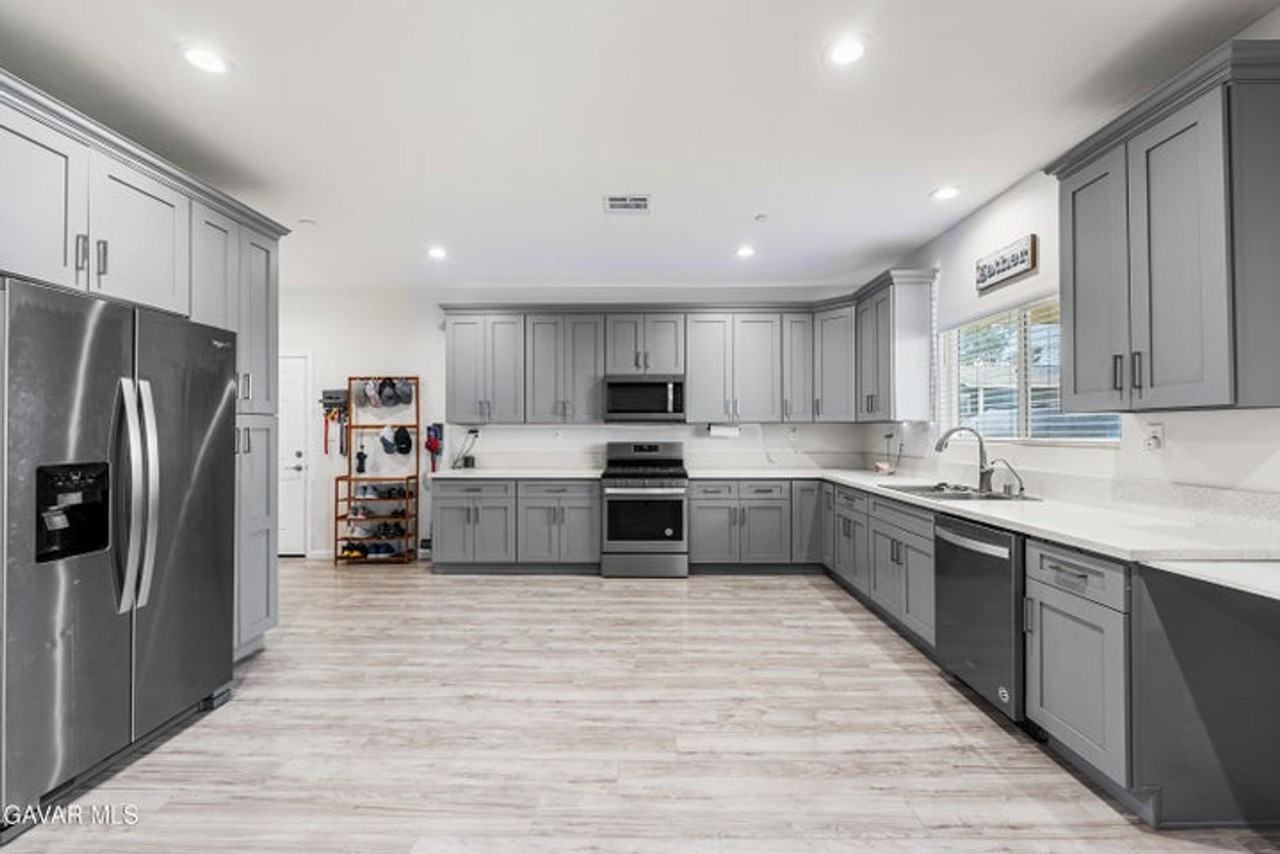 20849 108th St - Photo 7 of 23