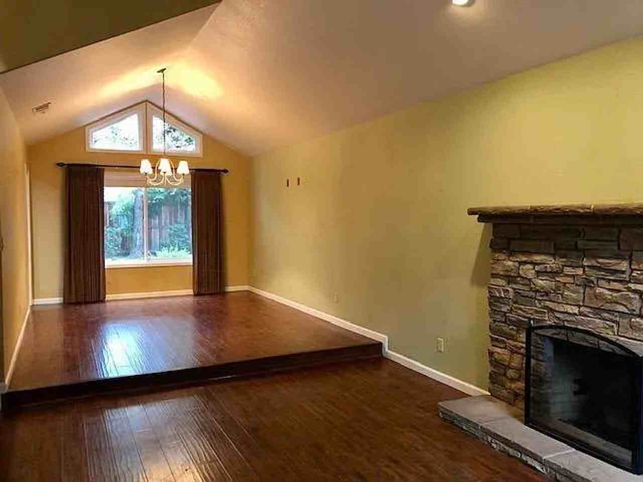 1660 Timberlake Cir - Photo 6 of 19