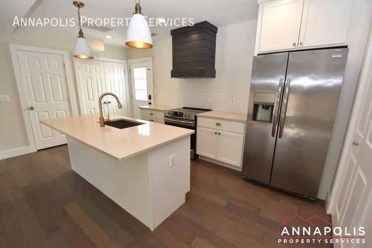 1708 Chesapeake Dr - Photo 2 of 23