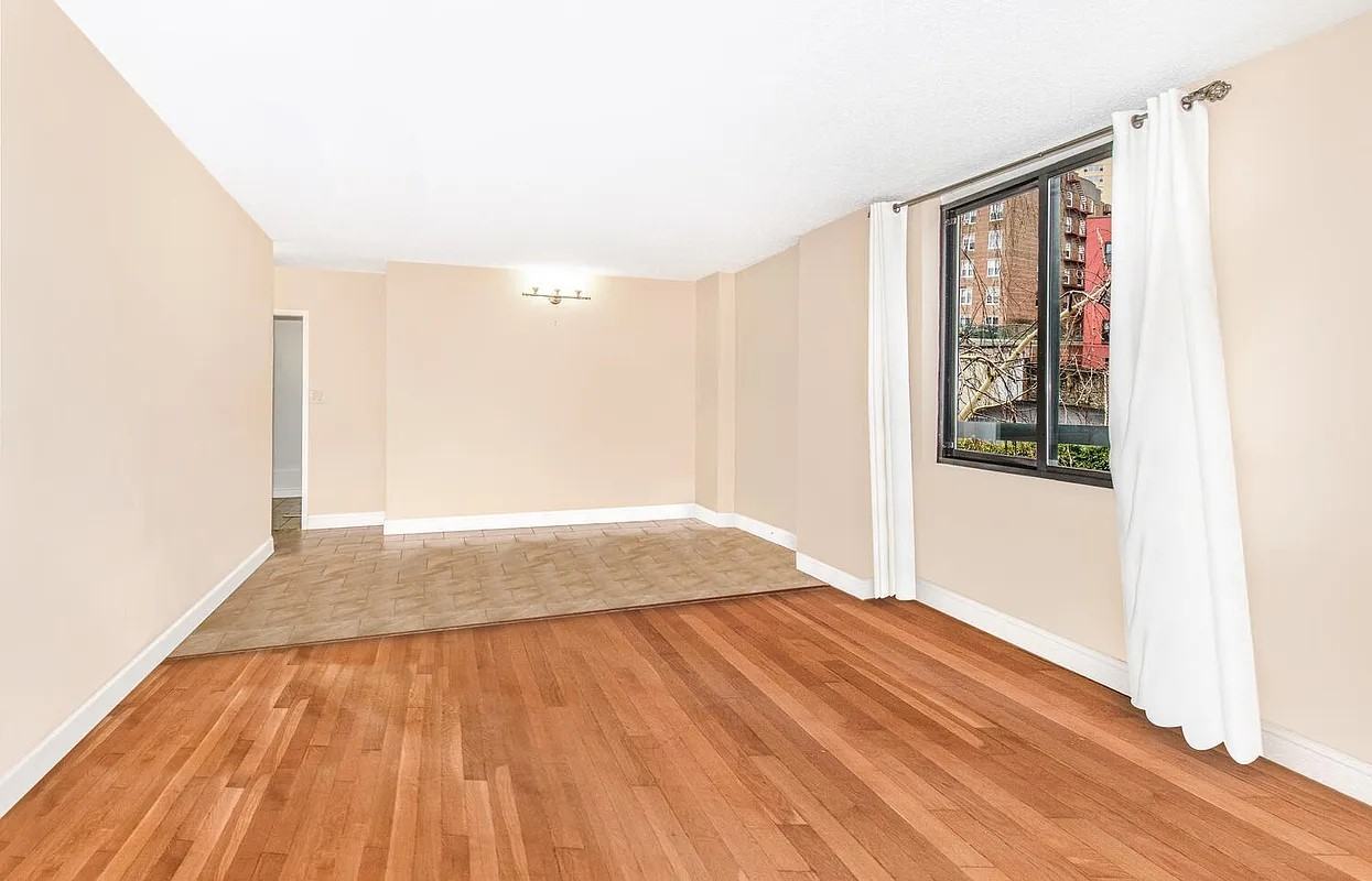 2287 Johnson Ave #4E - Photo 2 of 11