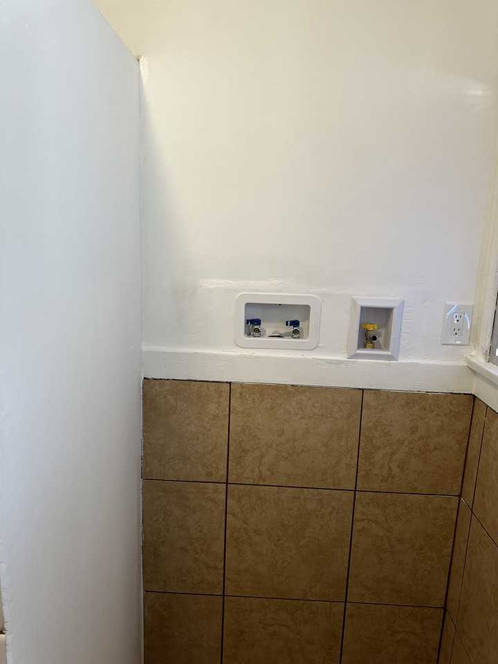 6323 Miles Ave #1-2 - Photo 6 of 8