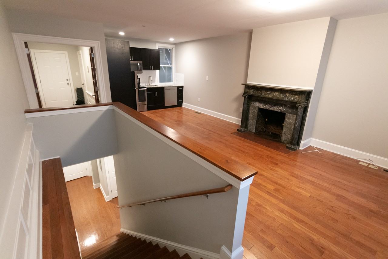 1949 Locust St #1R - Photo 4 of 16