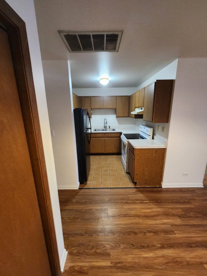 4745 Main St #305 - Photo 4 of 12