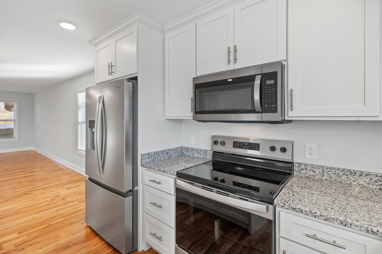 400 Crest Dr Sw #400 - Photo 5 of 18