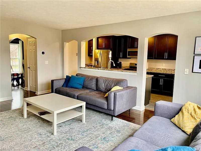 1411 Woodpath Ct #NA - Photo 6 of 31