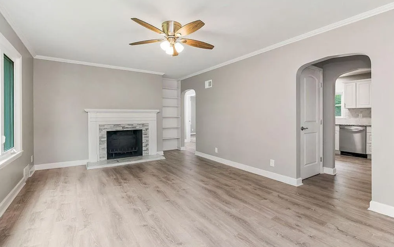 112 Ne Northcrest Dr #NA - Photo 2 of 11