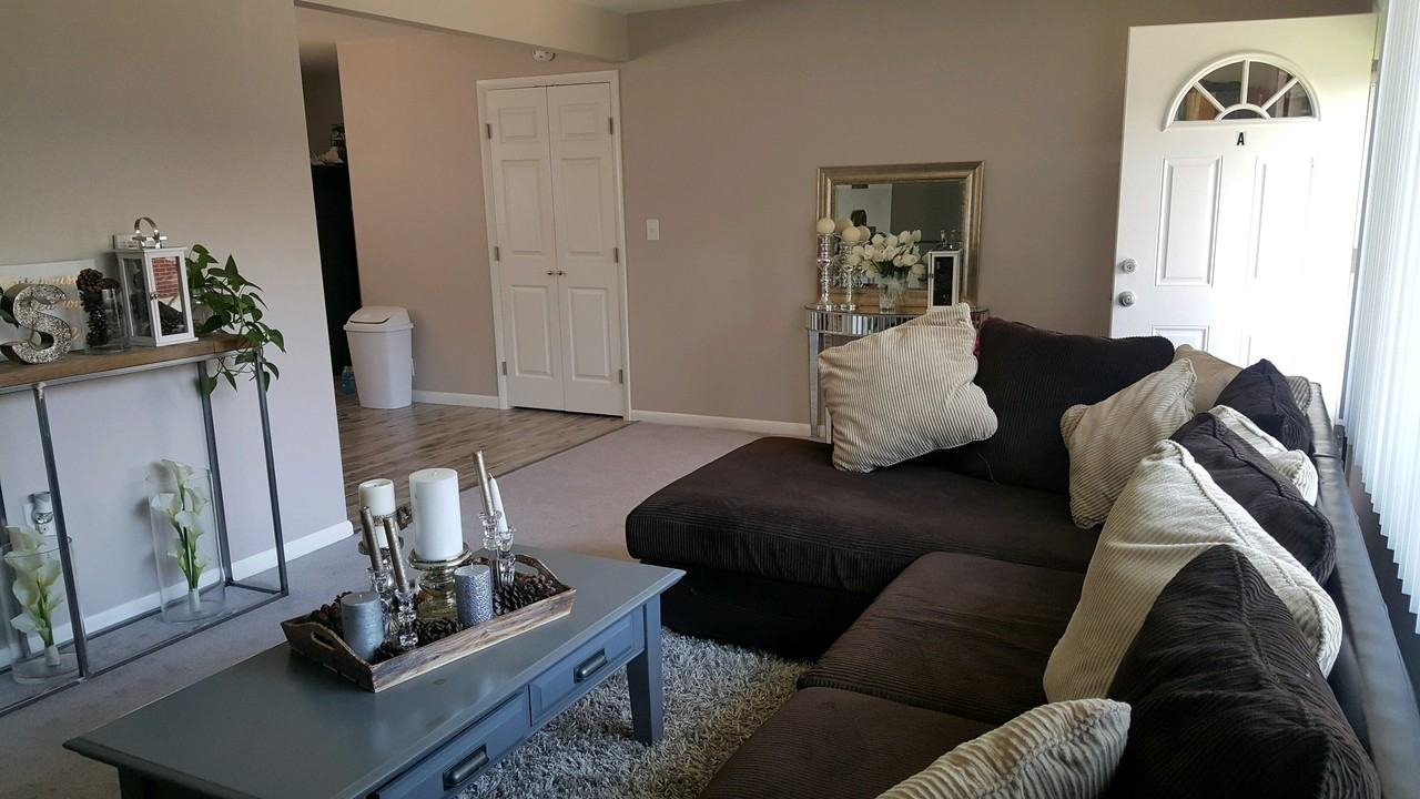 133 S 18th Ave #A - Photo 2 of 19