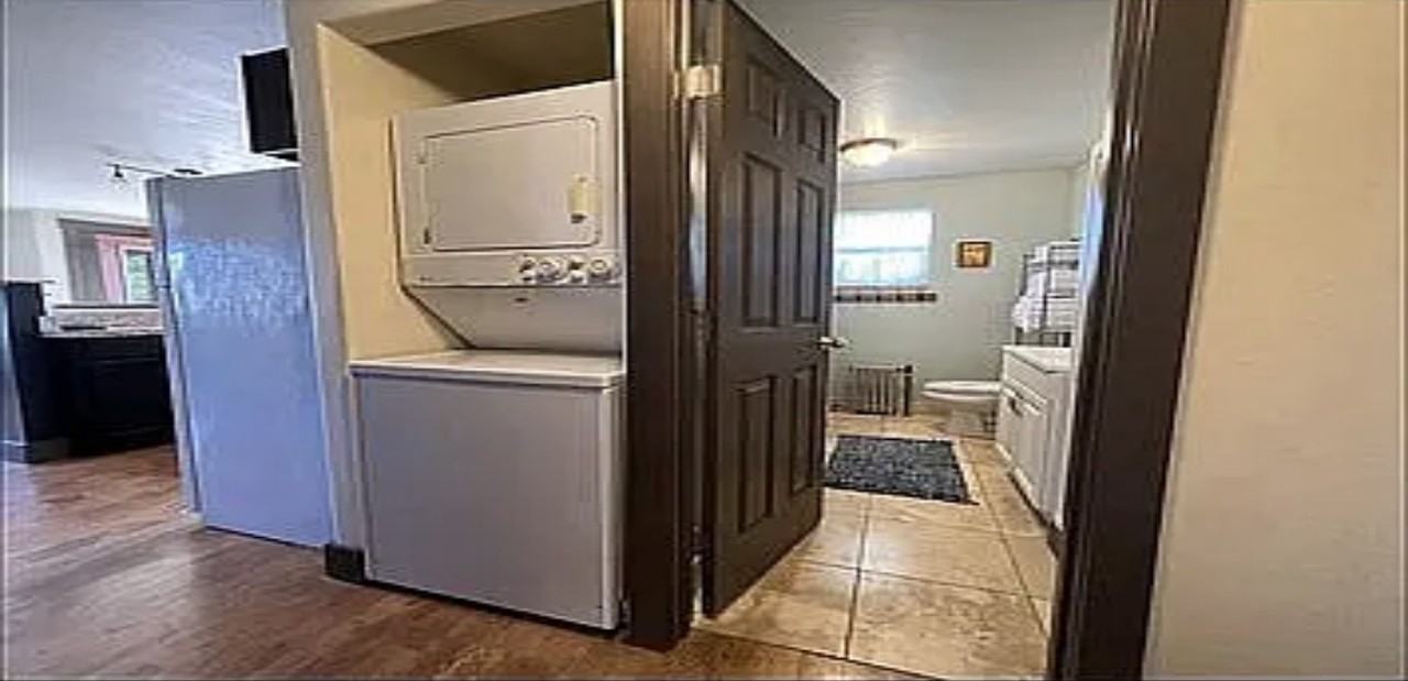 832 1st St W #2 - Photo 5 of 9