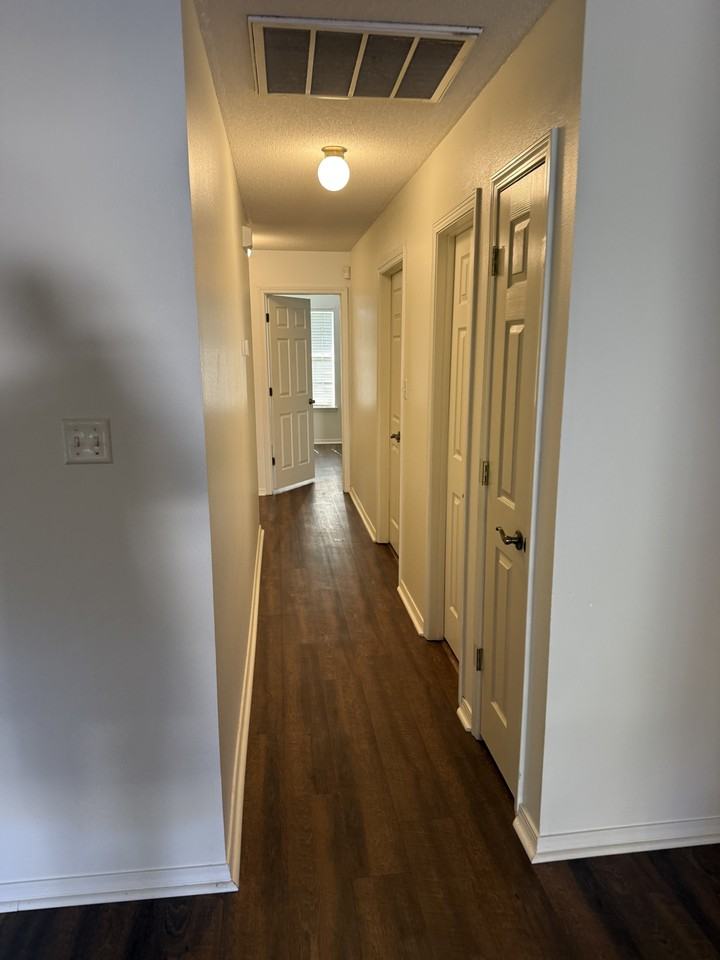 1811 Ingalls Ln - Photo 4 of 10