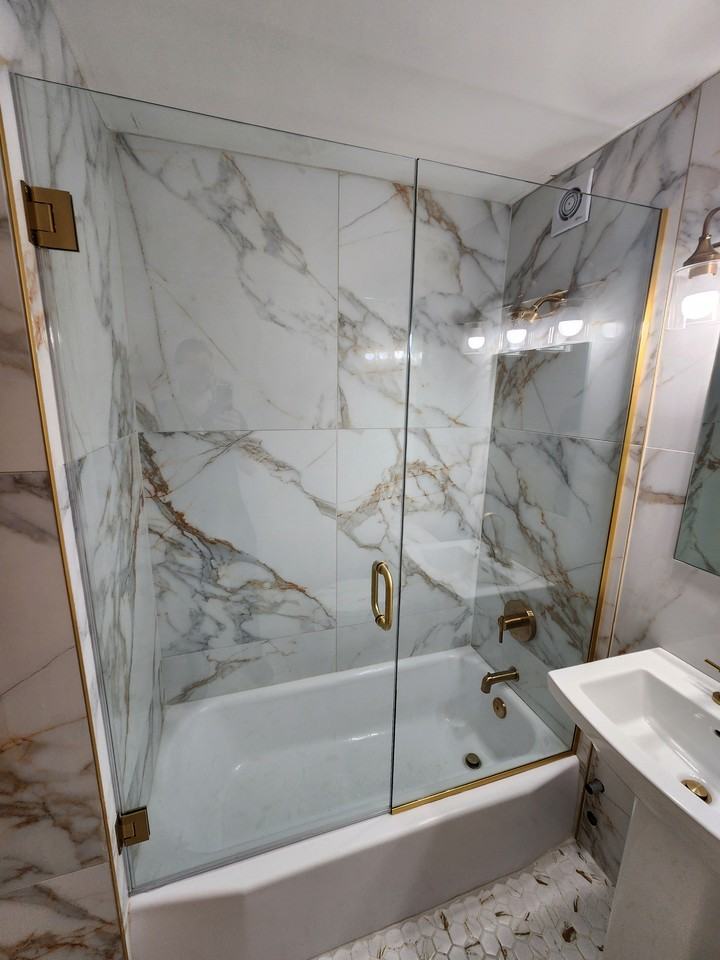 1460 N Sandburg Ter #2006 - Photo 3 of 26