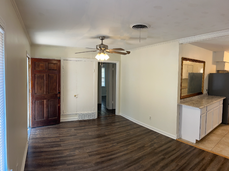 4838 Durbin Ave - Photo 2 of 7