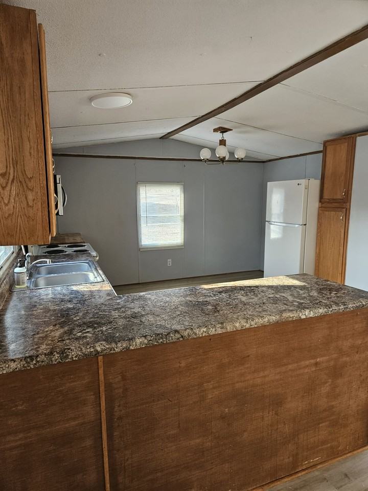 1107 Hibiscus Rd #1 - Photo 6 of 13