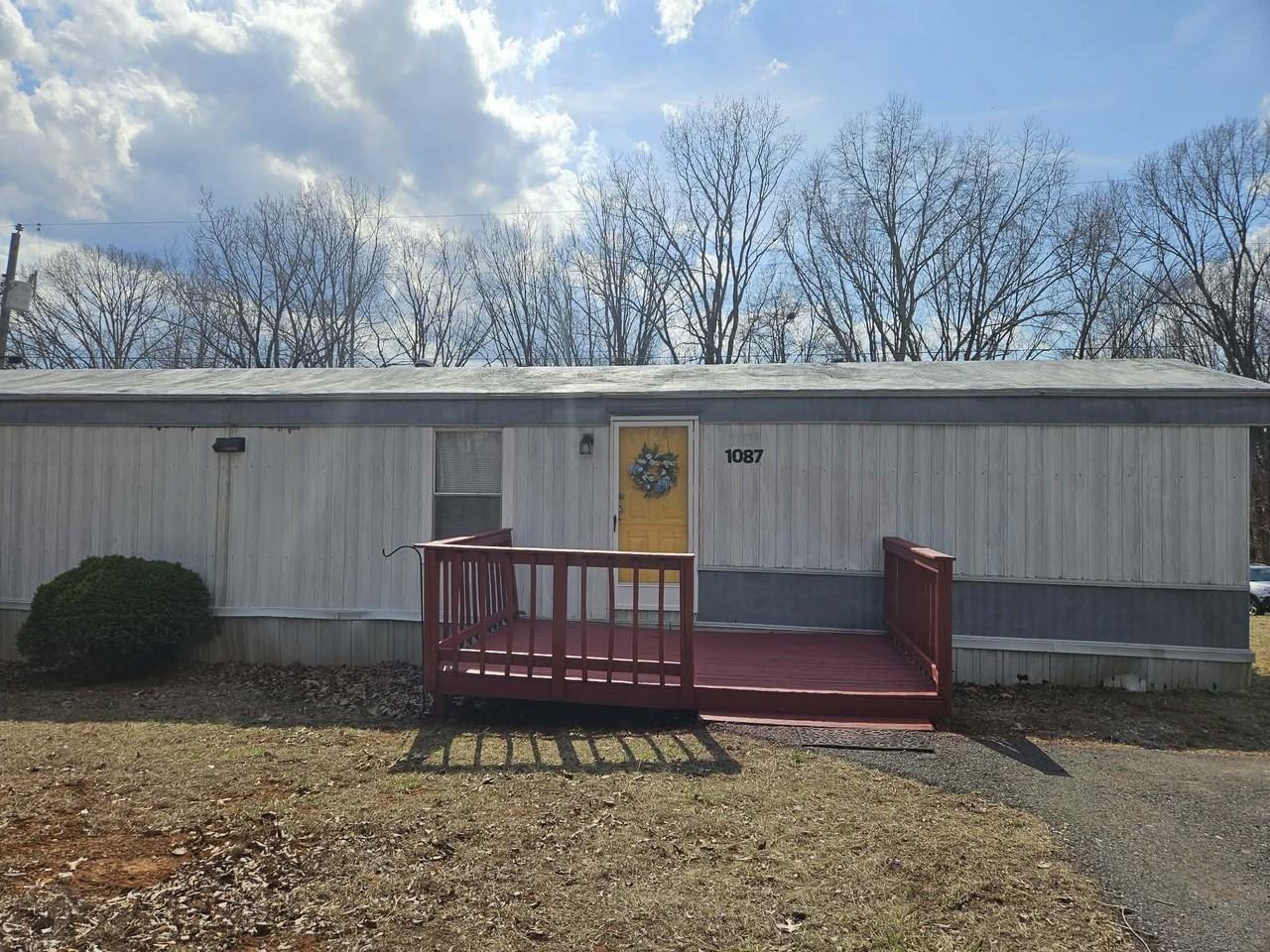 1087 Hibiscus Rd #3 - Photo 3 of 18