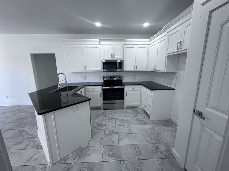 11902 Evanston Ave #A - Photo 2 of 17