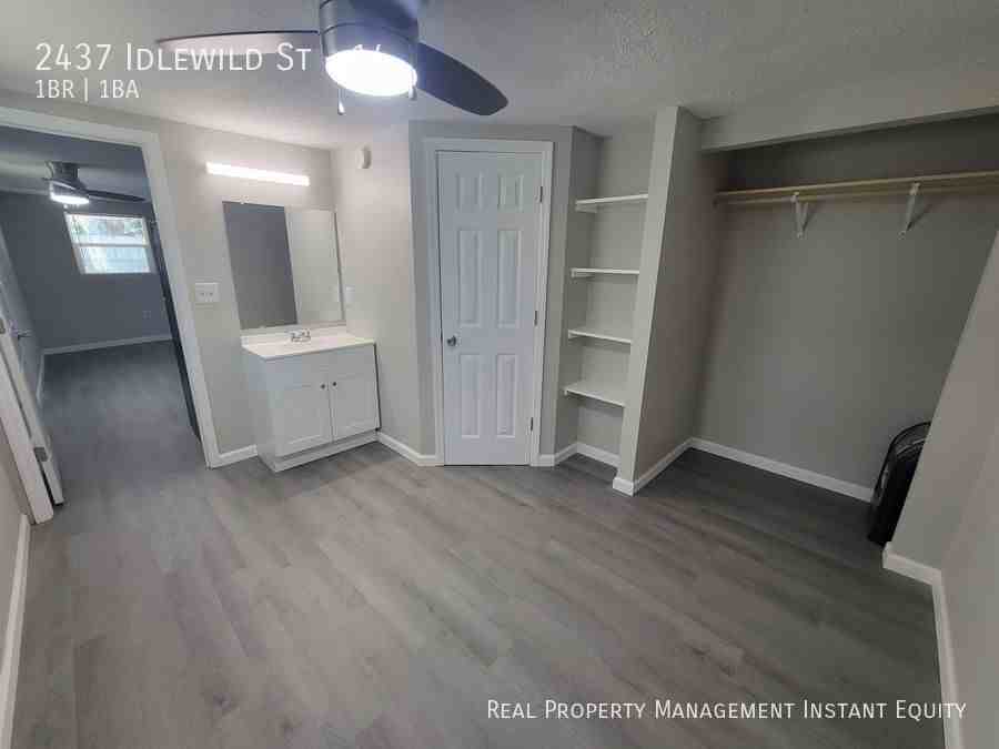 2437 Idlewild St #14 - Photo 7 of 9