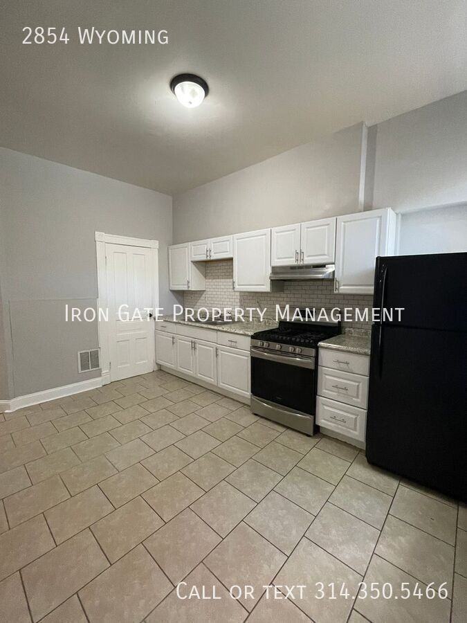 2854 Wyoming St - Photo 6 of 12