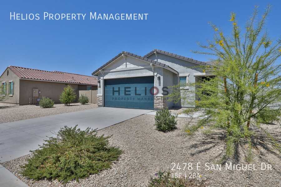 2478 E San Miguel Dr - Photo 4 of 35