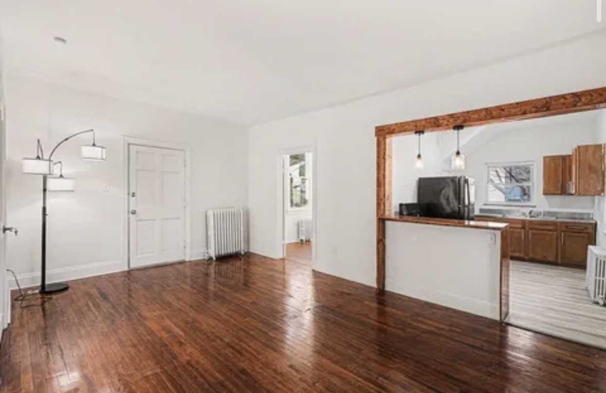 406 E 38th St #1 - Photo 3 of 9