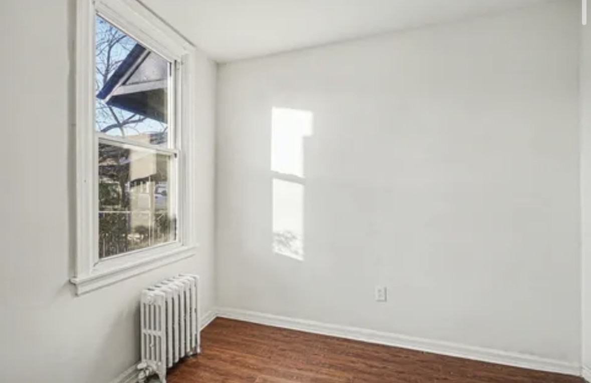 406 E 38th St #1 - Photo 6 of 9