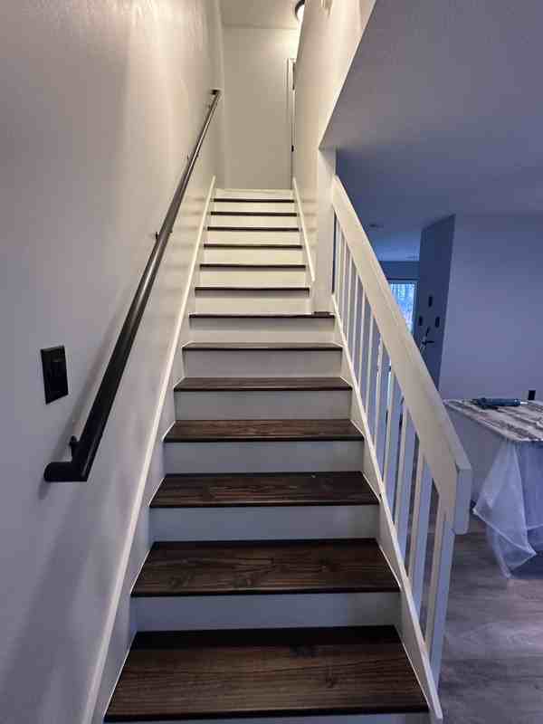 123 Carson Dr - Photo 2 of 12