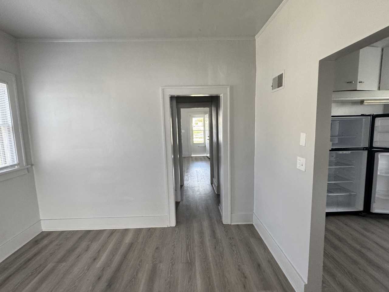 3425 N California Ave - Photo 5 of 13