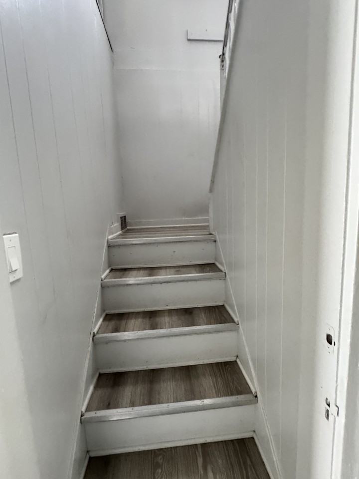 3425 N California Ave - Photo 6 of 13