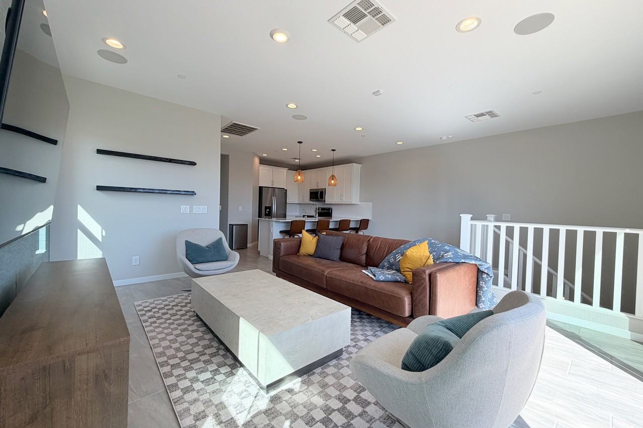 9901 E Wavelength Ave #9901 - Photo 5 of 31