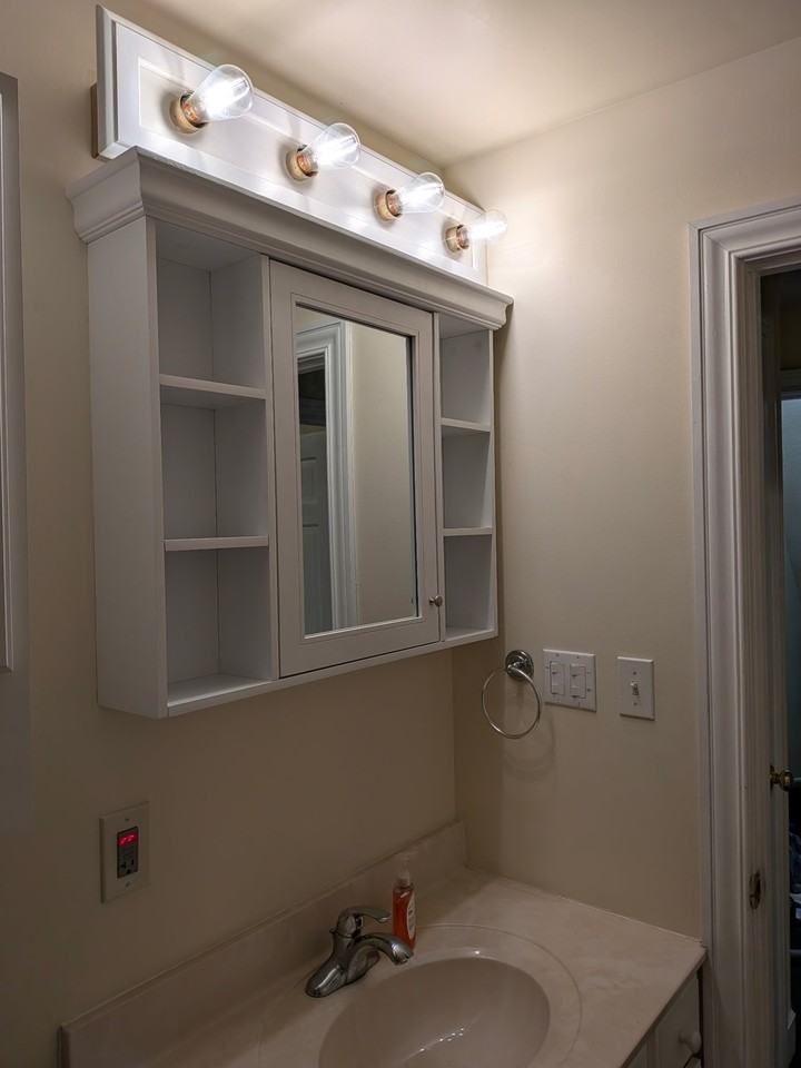 712 Chambers Ave - Photo 7 of 20