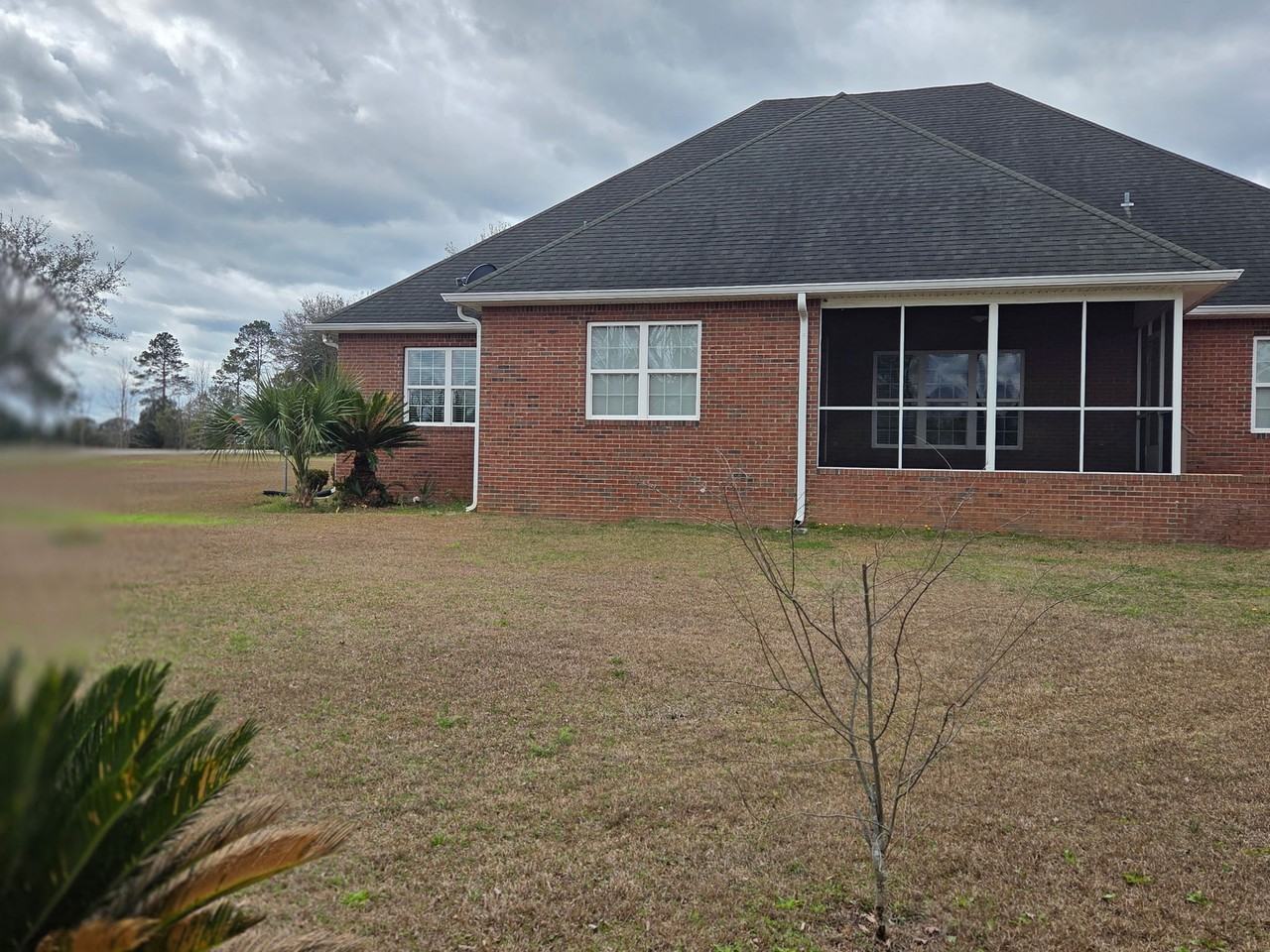 565 Twin Ponds Dr - Photo 4 of 20