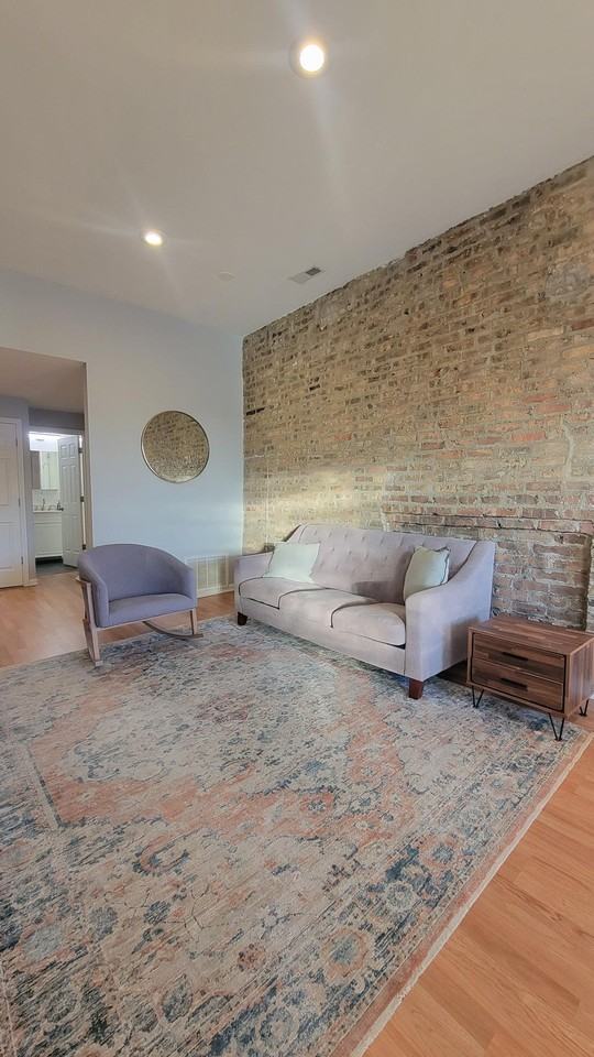 701 N Milwaukee Ave #4F - Photo 6 of 20