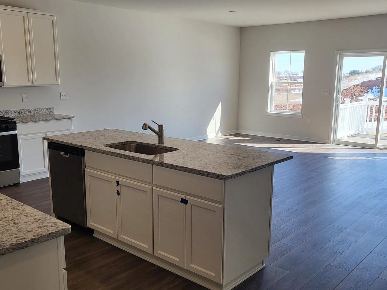 74 Painters Way - Photo 5 of 20