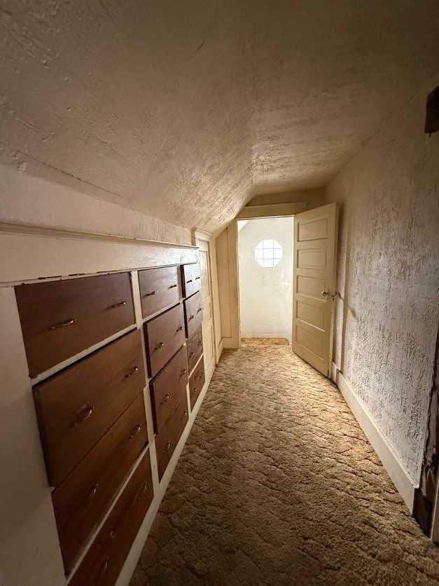 989 W Packard St - Photo 2 of 18