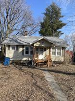 228 Whitelaw Ave - Photo 1 of 1