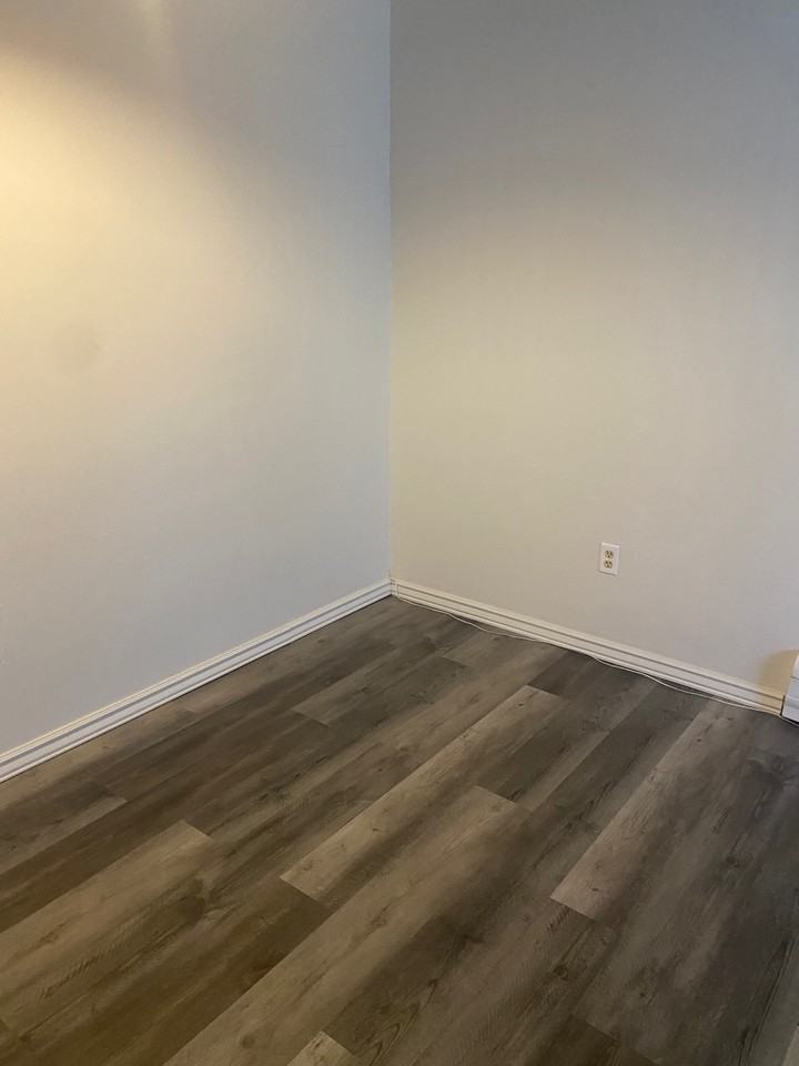 590 N Logan St #302 - Photo 4 of 16