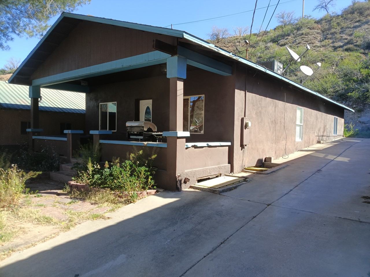 299 S Altarest Ave - Photo 2 of 7