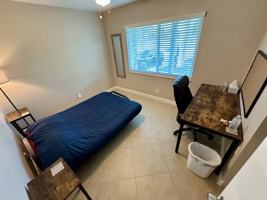 featured image of 302 Se Lancaster Ave #NA