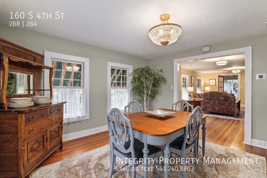 160 S 4th St - Photo 5 of 48