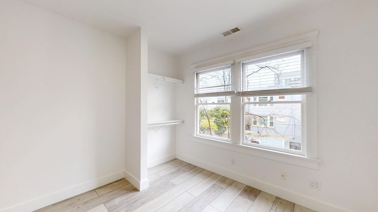 390 Arguello Blvd #8A - Photo 4 of 13