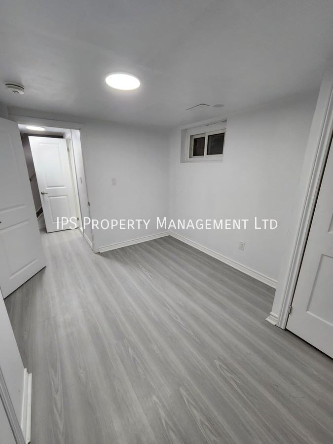 19 Munro Ave #BS - Photo 5 of 8