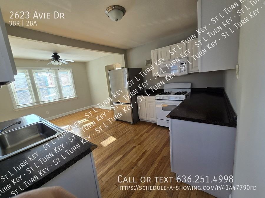 2623 Avie Dr - Photo 3 of 17