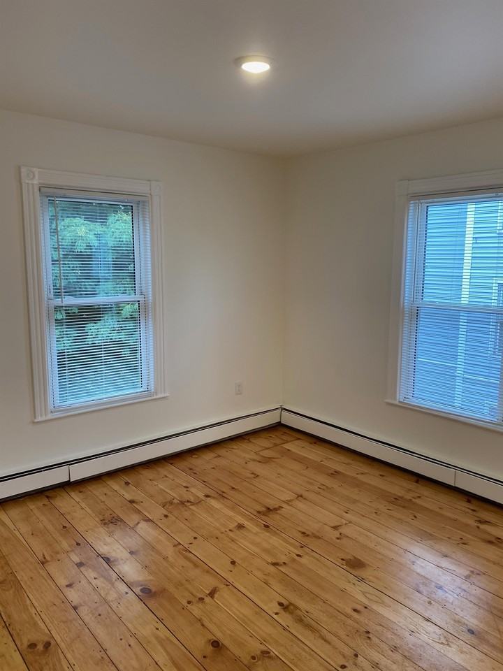 49 Falmouth Street - Photo 3 of 9